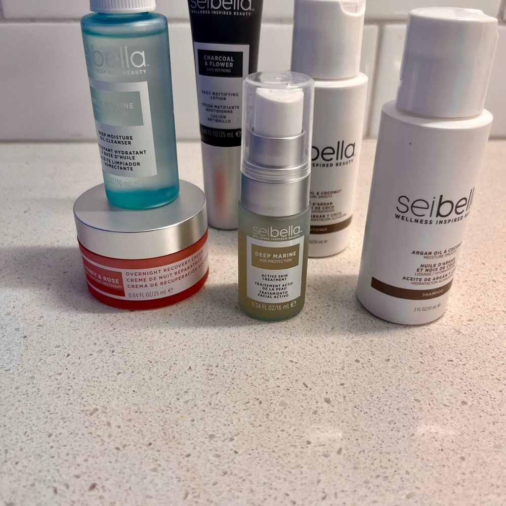 Skin hair bundle